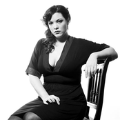 Caro Emerald - List pictures