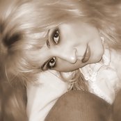 Hannah Fury - List pictures