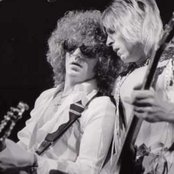 Ian Hunter - List pictures