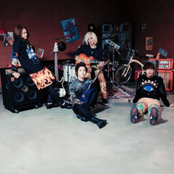 N.flying - List pictures