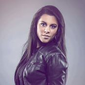 Mélanie René - List pictures