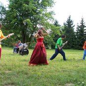 Hush - List pictures