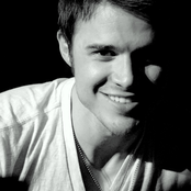 Kris Allen - List pictures