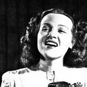 Jo Stafford - List pictures