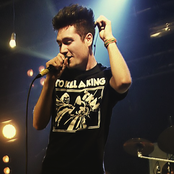 Dan Smith - List pictures