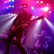 Justin Sane - List pictures