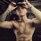 Kevin Roldan - List pictures