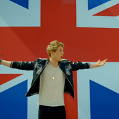 Elyar Fox - List pictures