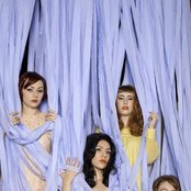 Clairy Browne & The Bangin' Rackettes - List pictures