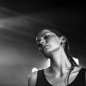 Rosie Lowe - List pictures