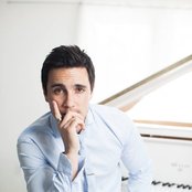 Chester See - List pictures