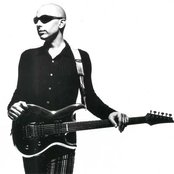 Joe Satriani - List pictures