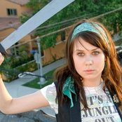 Amy Kuney - List pictures