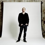 Gaetan Roussel - List pictures