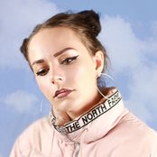 Hannah Diamond - List pictures