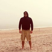 Com Truise - List pictures