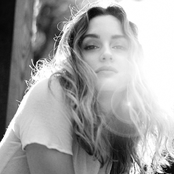 Leighton Meester - List pictures