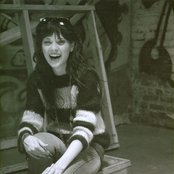 Zooey Deschanel - List pictures