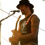Michael Franti - List pictures