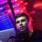 Flume - List pictures