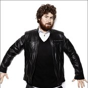Casey Abrams - List pictures