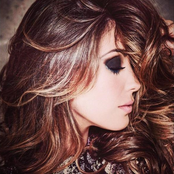 Anahi - List pictures