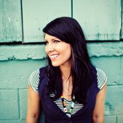 Jetty Rae - List pictures