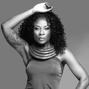 Jully Black - List pictures