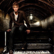 Colton Dixon - List pictures