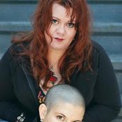 God-des And She - List pictures