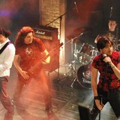 Elmnt - List pictures