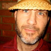 Michael Andrews Feat Gary Jules - List pictures