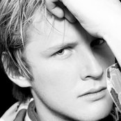 Alexander Acha - List pictures