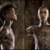 Travis Barker - List pictures