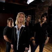 Decemberadio - List pictures