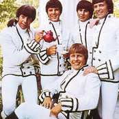 Paul Revere And The Raiders - List pictures