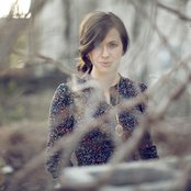 Joy Williams - List pictures