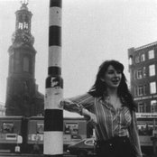 Kate Bush - List pictures