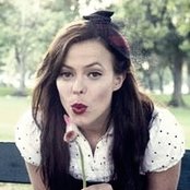 Lenka - List pictures