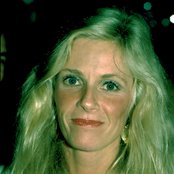Kim Carnes - List pictures