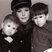 Kirsty Maccoll - List pictures