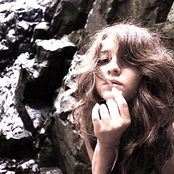 Alisan Porter - List pictures