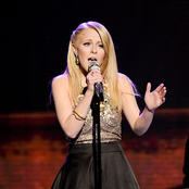 Hollie Cavanagh - List pictures