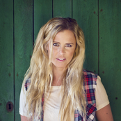 Lisa Miskovsky - List pictures
