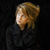 Selah Sue - List pictures