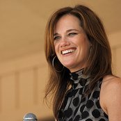 Alecia Nugent - List pictures