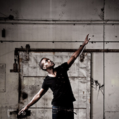 Luke James - List pictures