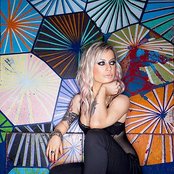 Gin Wigmore - List pictures