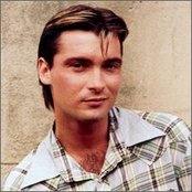 Adam Brand - List pictures