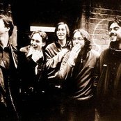 Gomez - List pictures